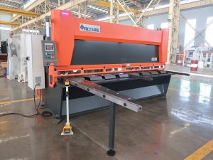 QC11y K-4X2500 sheet metal nga steel hydraulic guillotine shearing machine alang sa iron aluminum cutting